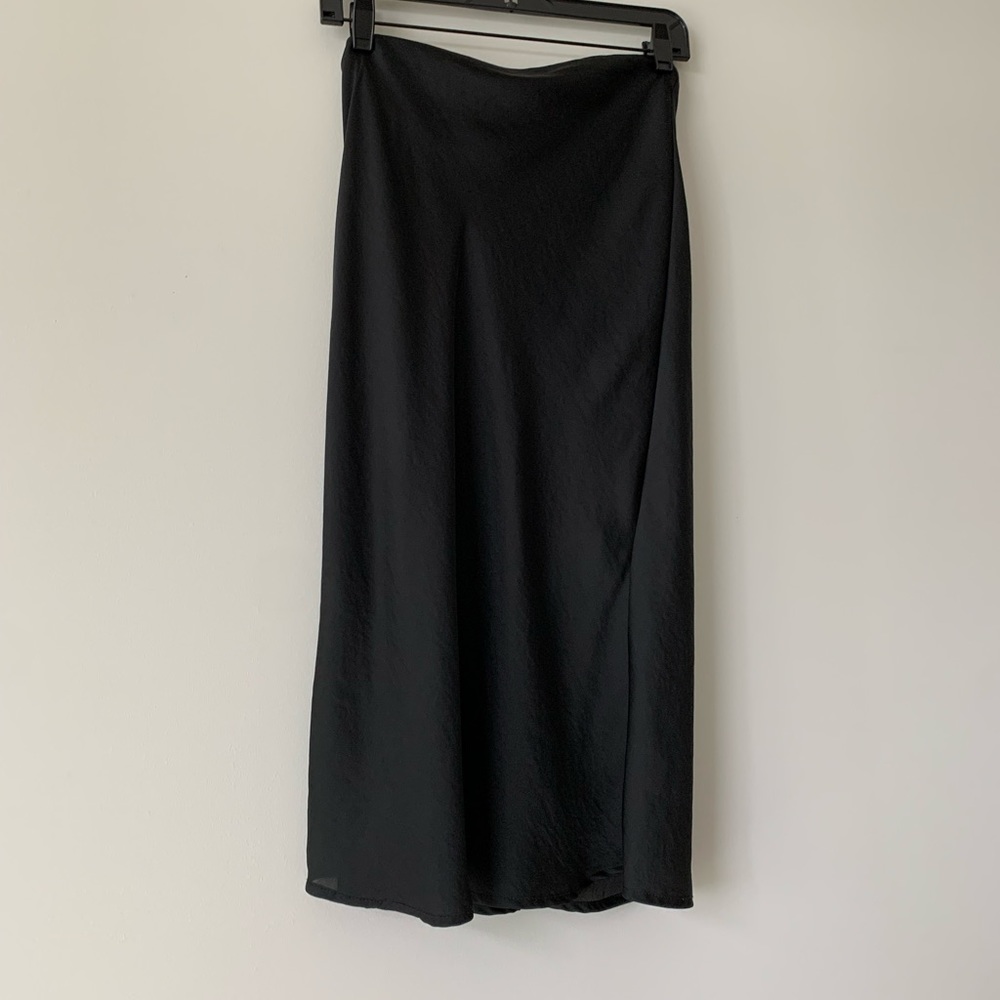 Black skirt